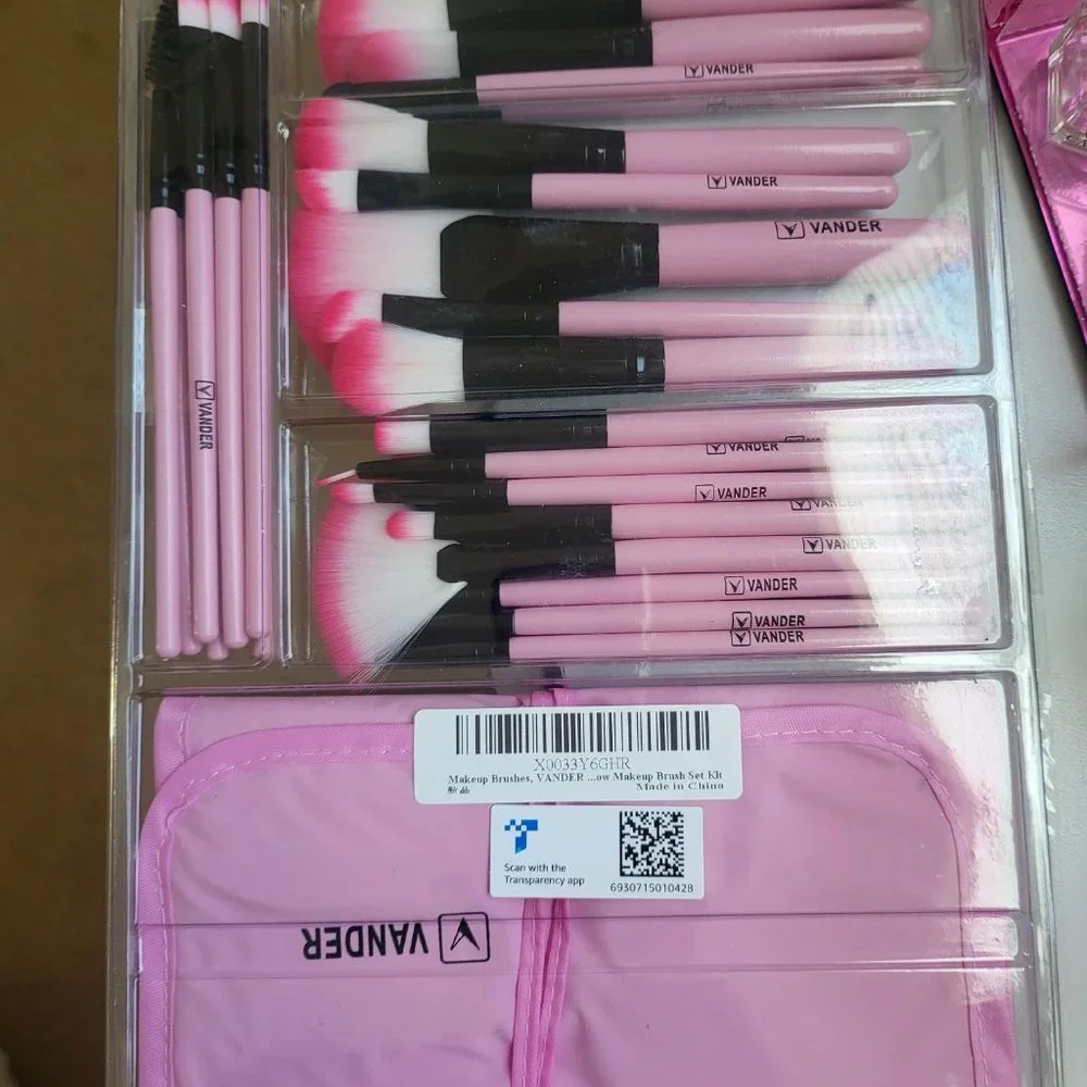 Makeup Brush set - BNIB - Picture 2 of 3